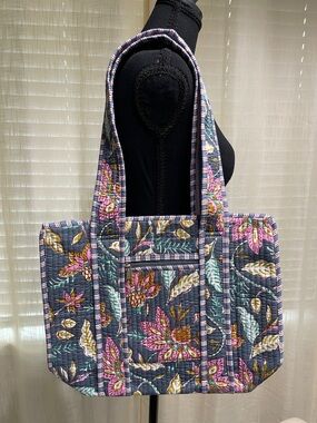 (New) Floral Quilted Tote Bag in Navy and Pink
